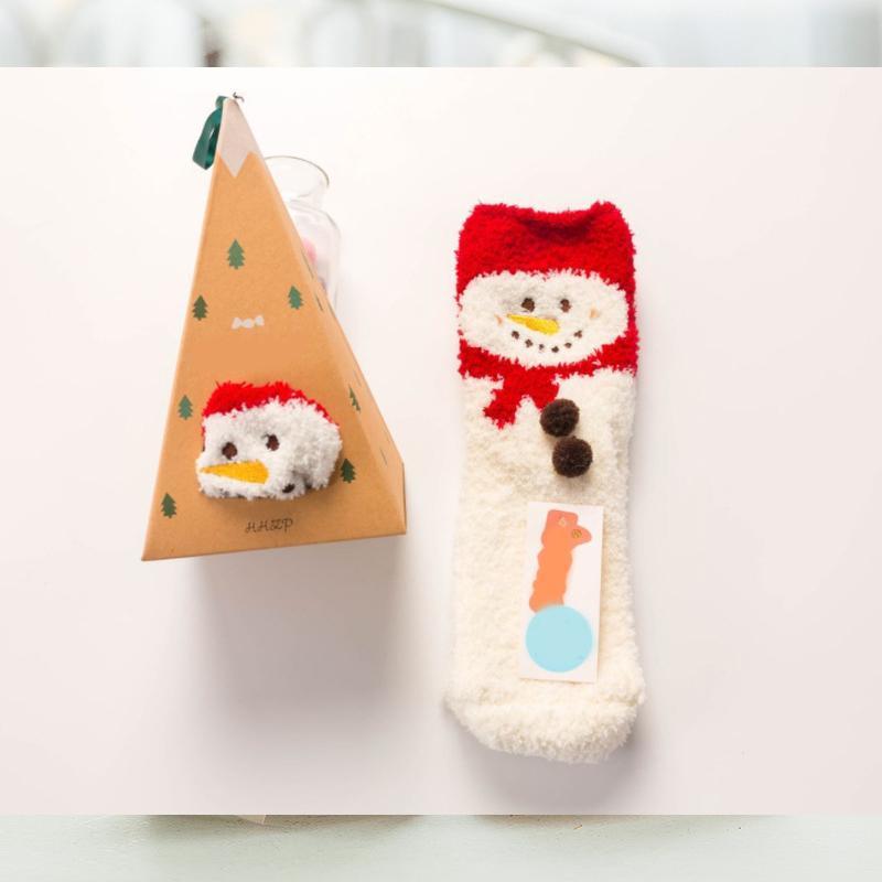 Weihnachtsgeschenkbox – süße Plüschsocken