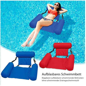 Schwimmendes Schwimmbett und Liegestuhl